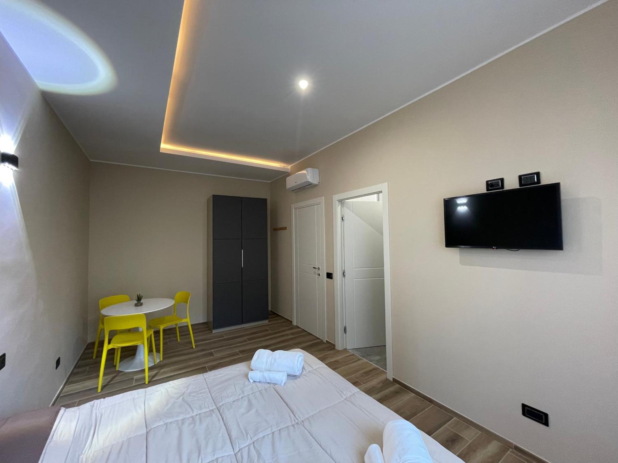 Guest House Design Navigli Милано Екстериор снимка