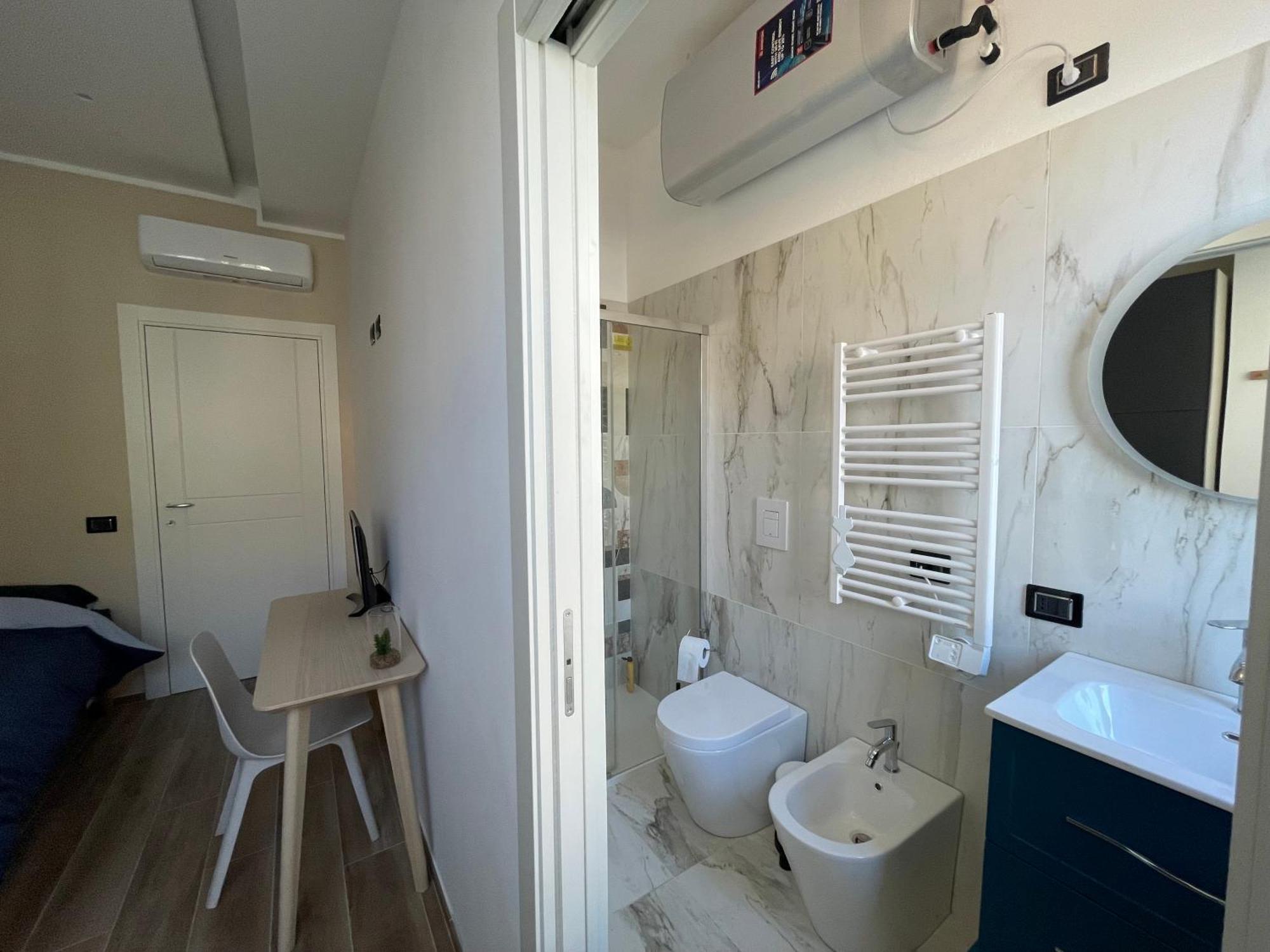 Guest House Design Navigli Милано Екстериор снимка